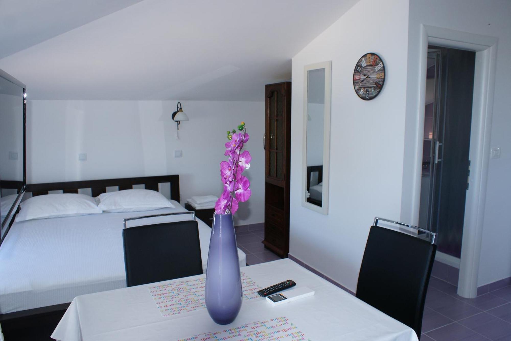 Apartment Rosina Rogoznica (Sibenik-Knin)