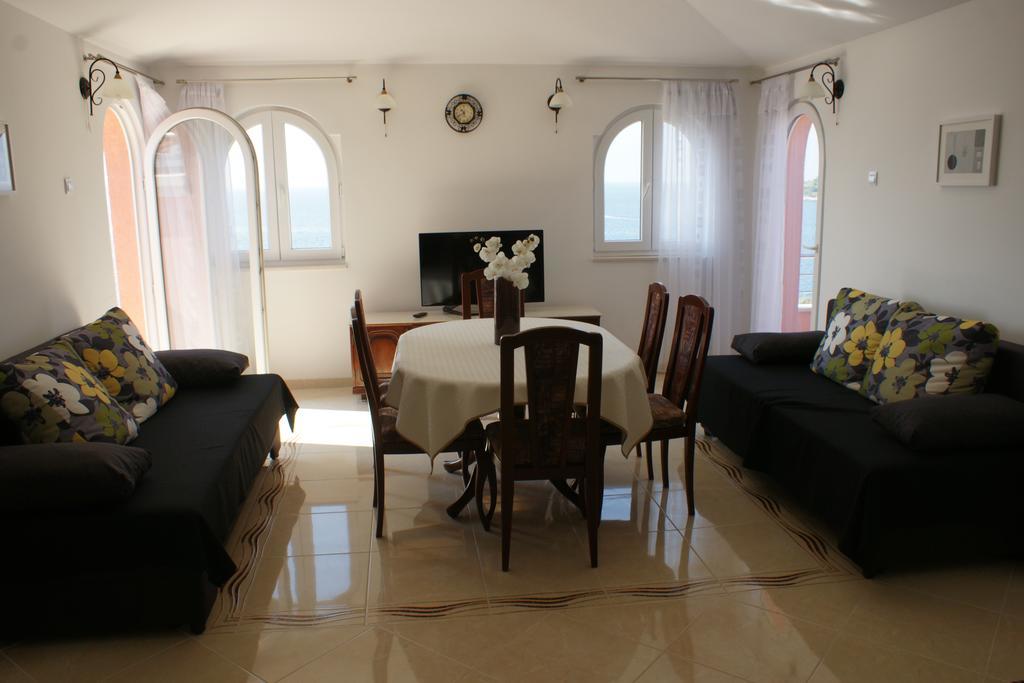 Apartment Rosina Rogoznica (Sibenik-Knin)